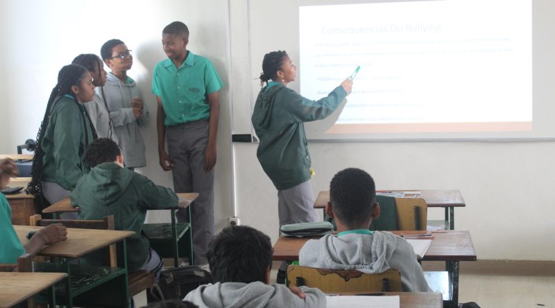 Alunos reflectem sobre o bullying e reforçam compromisso com uma convivência escolar saudável